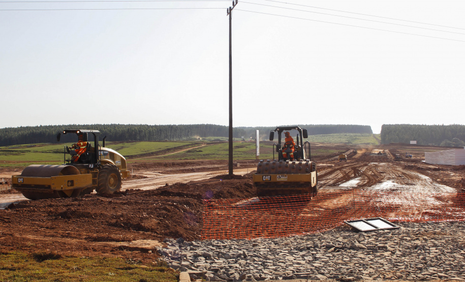 Obras de construção do Hospital Regional do Centro Oeste, em Guarapuava.Guarapuava, 22/09/2015.Foto: Pedro Ribas/ANPr