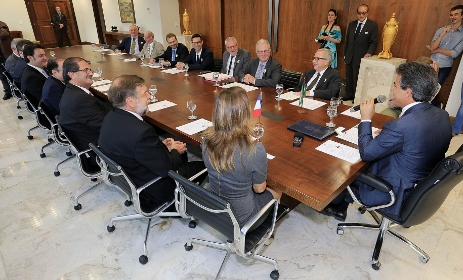 Novo acordo entre Paraná e França