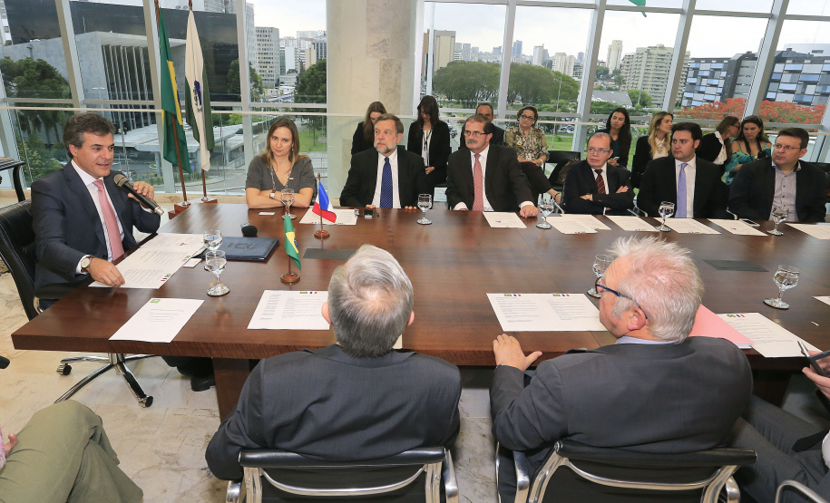 Novo acordo entre Paraná e França