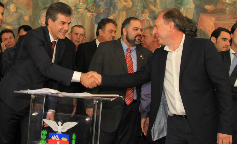 “Investimentos, inovações, serviços e obras provam que o melhor estava por vir e já chegou no Paraná” diz o governador