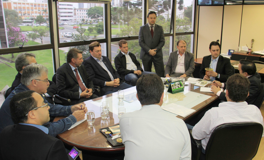 As duas mais importantes pontes de União da Vitória passam a ser obras dos governadores José Richa e Beto Richa