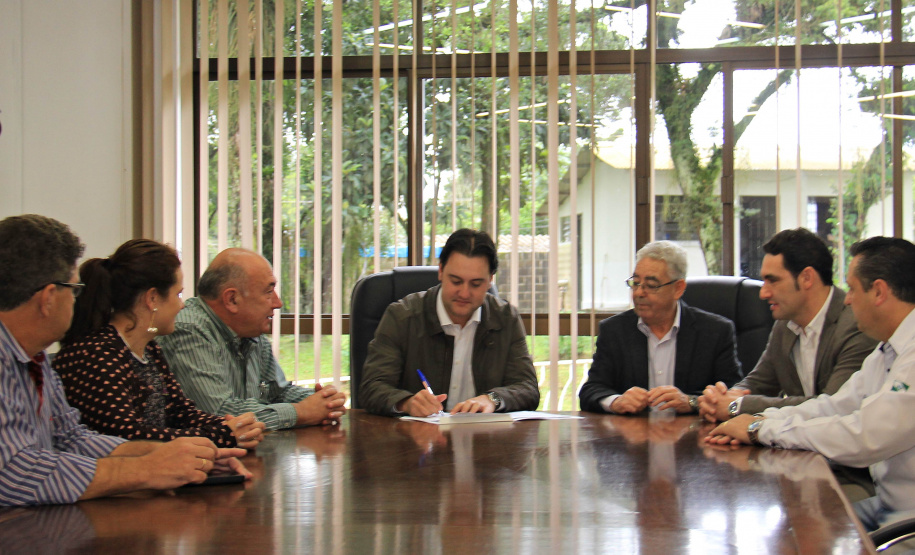 Obras levam melhor qualidade de vida à população do Paraná e todos comemoram