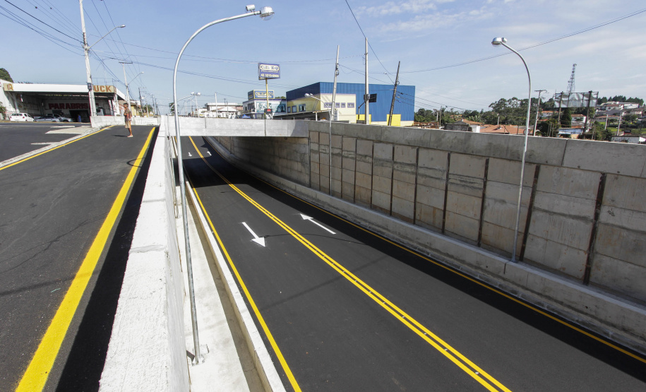 Inaugurada trincheira que agiliza o trânsito e dá maior segurança à população em Ponta Grossa