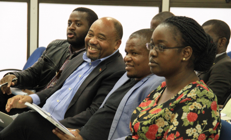 Representante de Angola elogia interação da Sociedade Organizada com Poder Público no Paraná