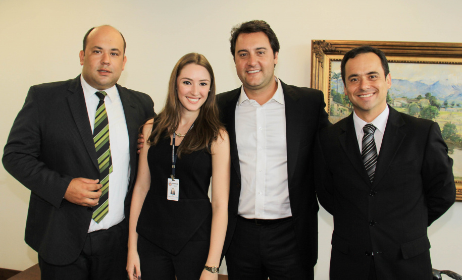 Governador autoriza mais de R$35 milhões para investimentos em 30 municípios do Paraná