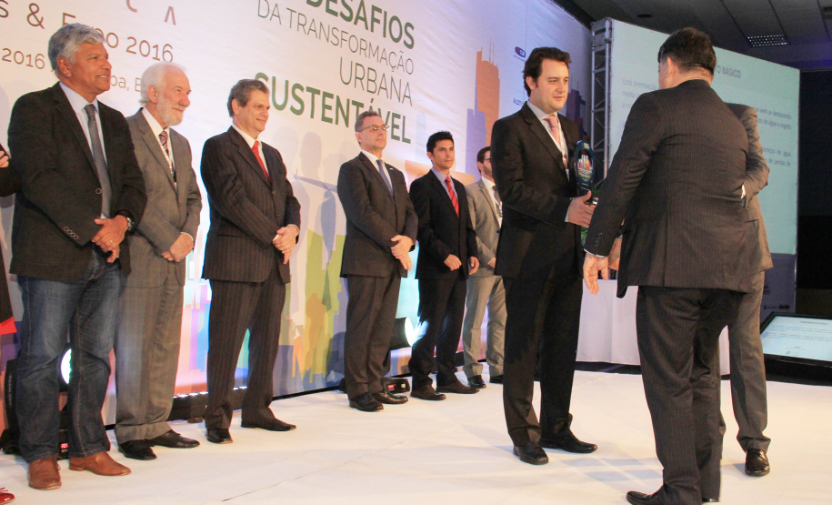 Prêmio InovaCidade reconhece projetos que contribuem para a transformação e melhoria da qualidade de vida da população