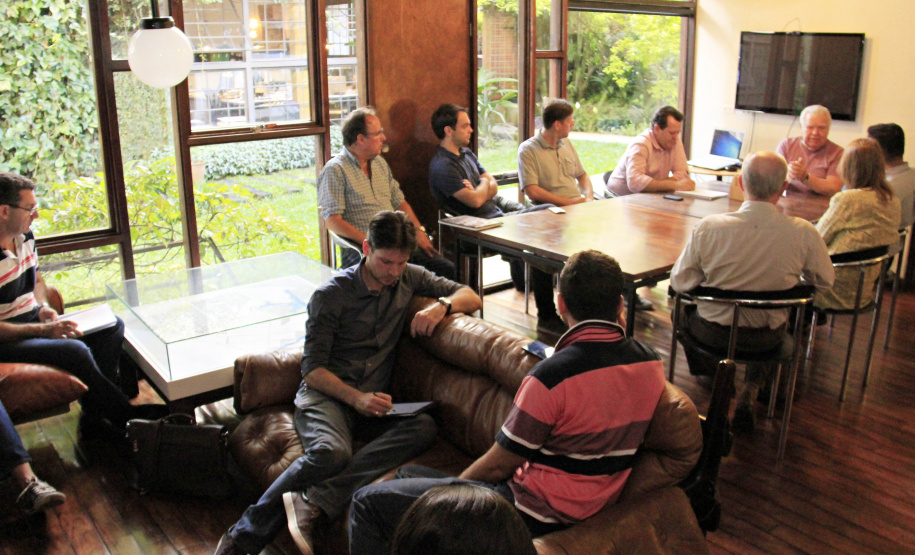 Jaime Lerner foi o ponto alto no Curso de Pós-Graduação Franco-Brasileiro em Sustentabilidade do Território Urbano Paranaense
