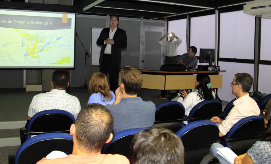 Jaime Lerner foi o ponto alto no Curso de Pós-Graduação Franco-Brasileiro em Sustentabilidade do Território Urbano Paranaense
