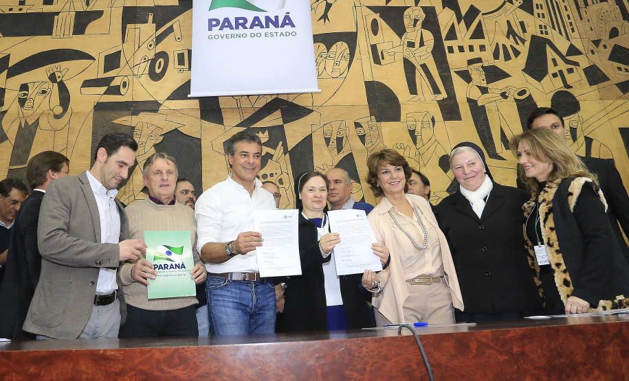 O governador Beto Richa autoriza obras e recursos para Ponta Grossa, região dos Campos Gerais