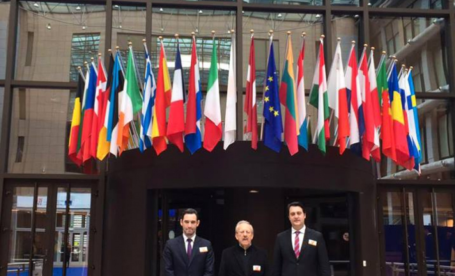 Ratinho Junior avalia na Europa questões fundamentais sobre mobilidade e infraestrutura urbana e traz modelos ao Paraná