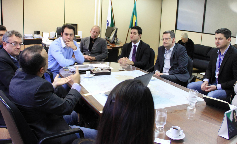 SEDU/PARANACIDADE, CELEPAR E SEBRAE organizam um Hackathon para este ano, em Curitiba