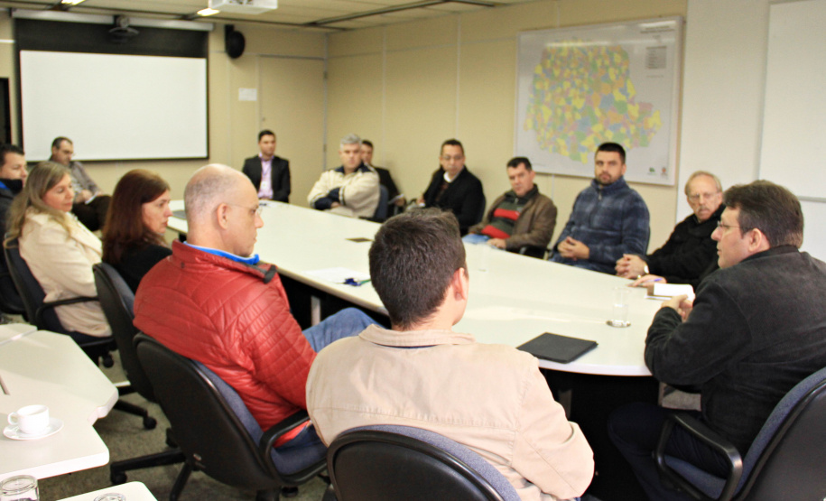 Novos projetos e conceitos à administração pública são discutidos no Paranacidade