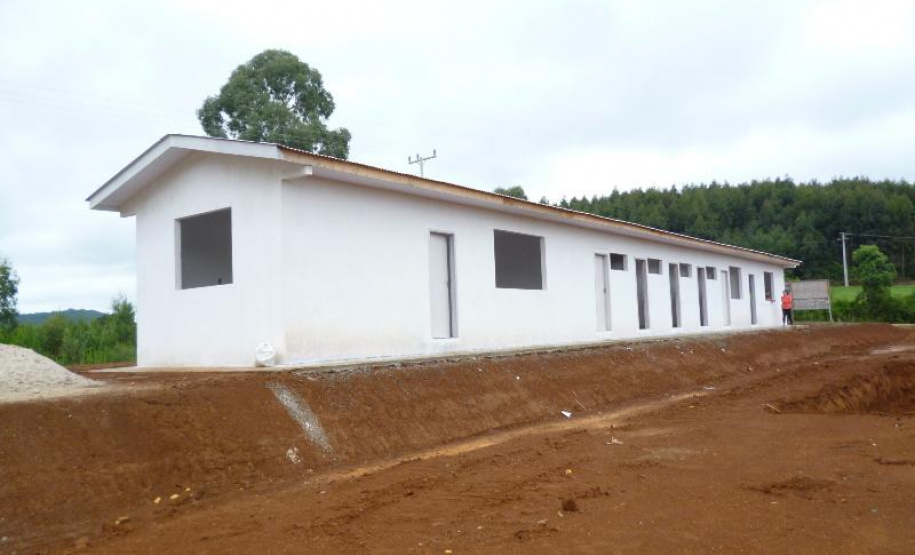 Barracões Industriais garantem emprego e renda à população