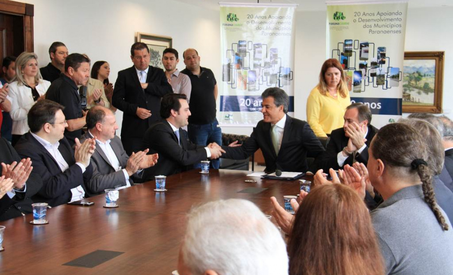 Governo renova contrato de gestão com o Paranacidade que completa 20 anos de existência e é referência no País