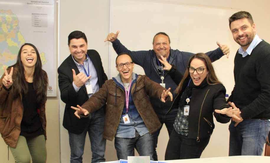 Hackathon propõe desafios, até de madrugada, que valem prêmios aos competidores