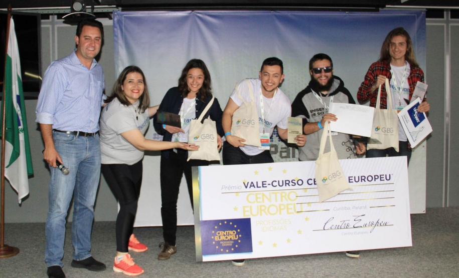 Hackathon Paraná 2016 transforma a máquina pública em universo “geek” e se repete em 2017 com inovações no serviço público