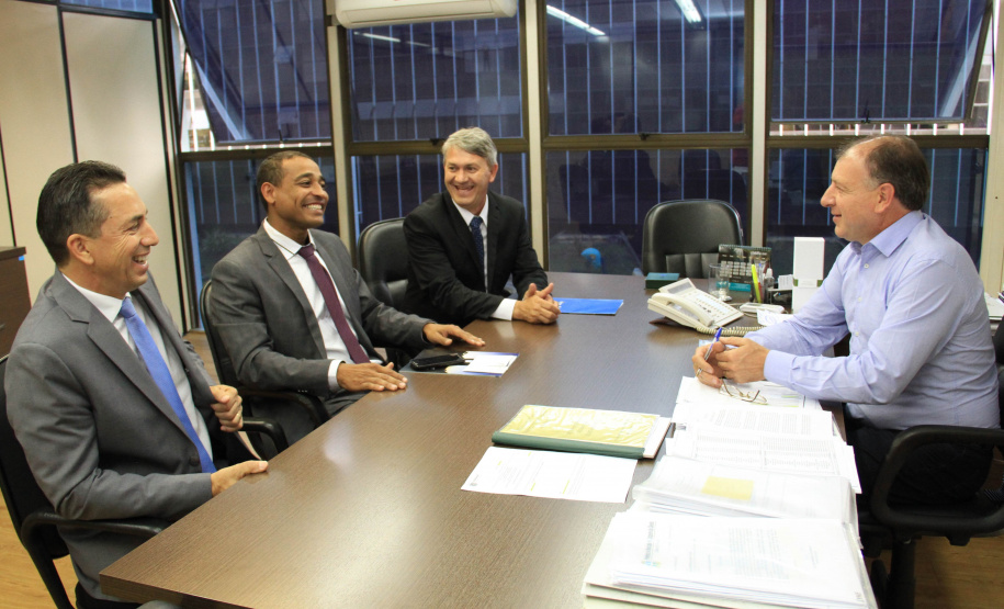 Novos prefeitos querem mudar a maneira de fazer política no Paraná