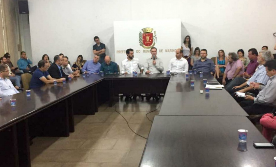 Ratinho Junior se reúne com o prefeito e secretários municipais de Maringá para expor Programas e Projetos da SEDU/Paranacidade