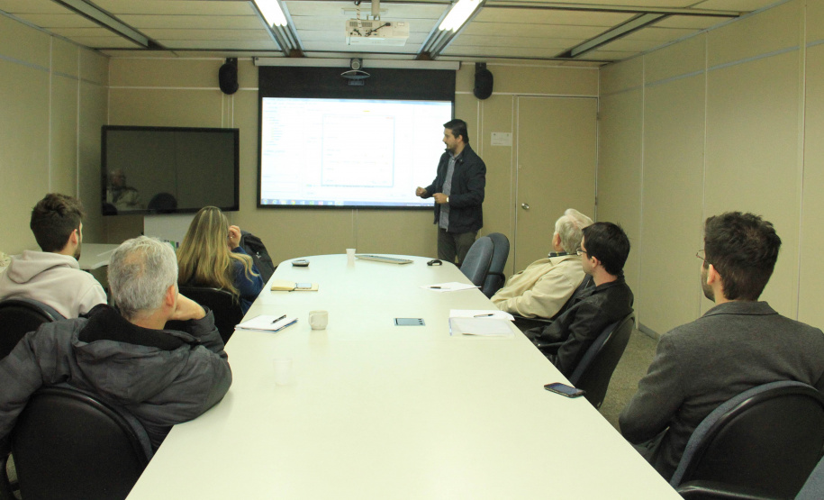 Analistas de sistema do Paranacidade recebem treinamento especial para uso em Banco de Dados