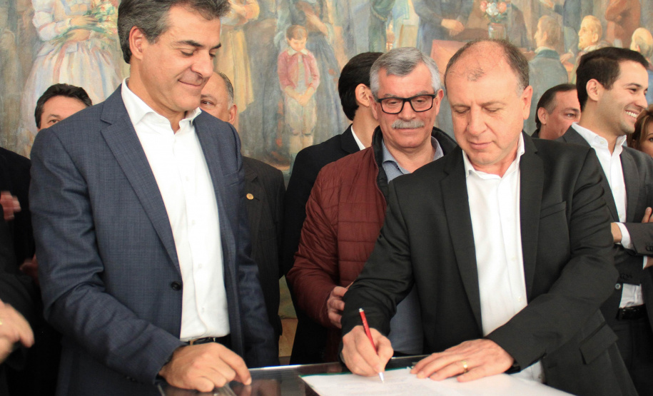 Governo do Estado libera R$ 25 milhões para obras e ações em 52 municípios paranaenses