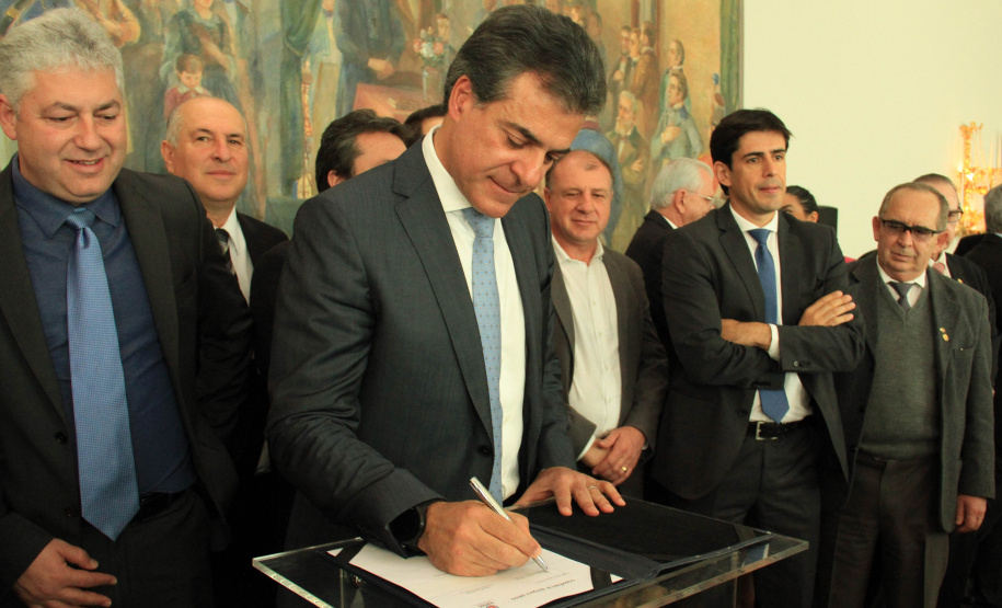 Governo do Estado autoriza mais de R$ 9 milhões para municípios do Paraná