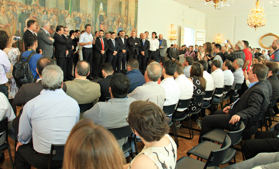 Governo do Paraná libera R$ 22 milhões para projetos de 73 Prefeituras