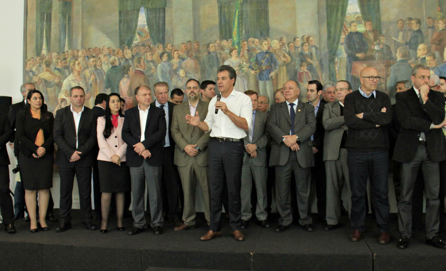 Richa libera R$ 38 milhões para projetos que beneficiam a população