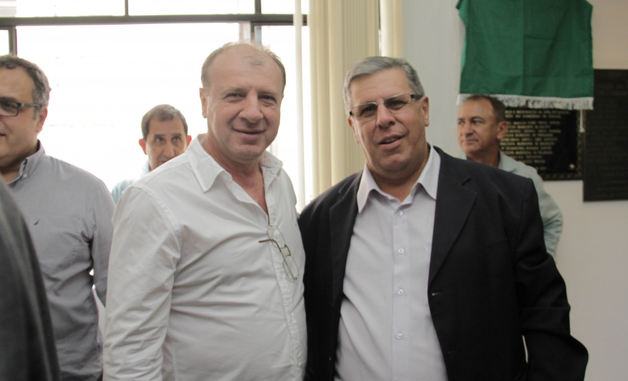 Benefícios à população do Programa “Internet para Todos”, mostrado pelo ministro Kassab, despertam atenção de secretários de Estado, deputados e prefeitos do Paraná na AMP