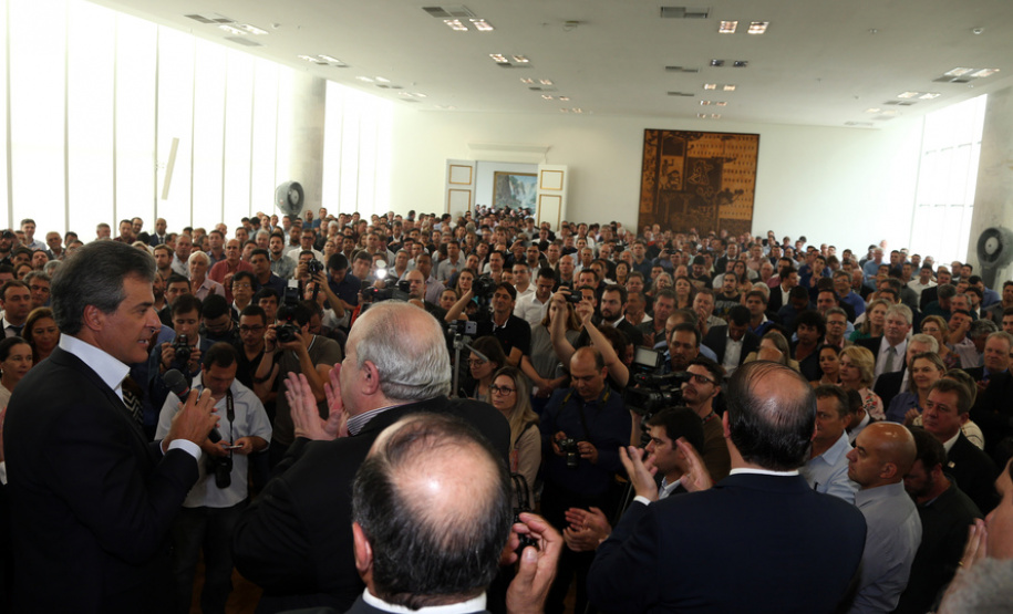 Richa repassa mais R$ 122 milhões aos 399 municípios do Paraná