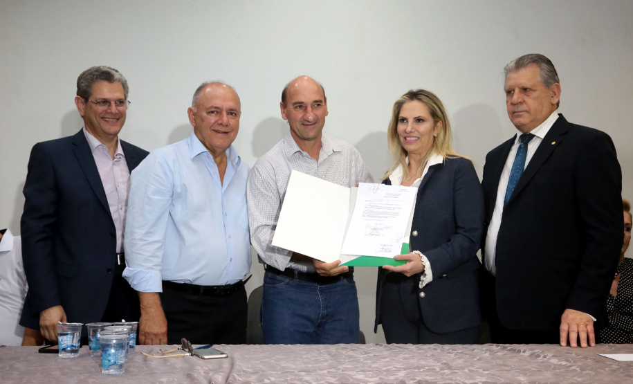 A governadora Cida Borghetti anunciou nesta quinta-feira (19) uma nova sede para o hemonúcleo de Toledo, a reforma de 24 unidades de saúde do Oeste e a liberação de R$ 4,66 milhões para sete municípios da região