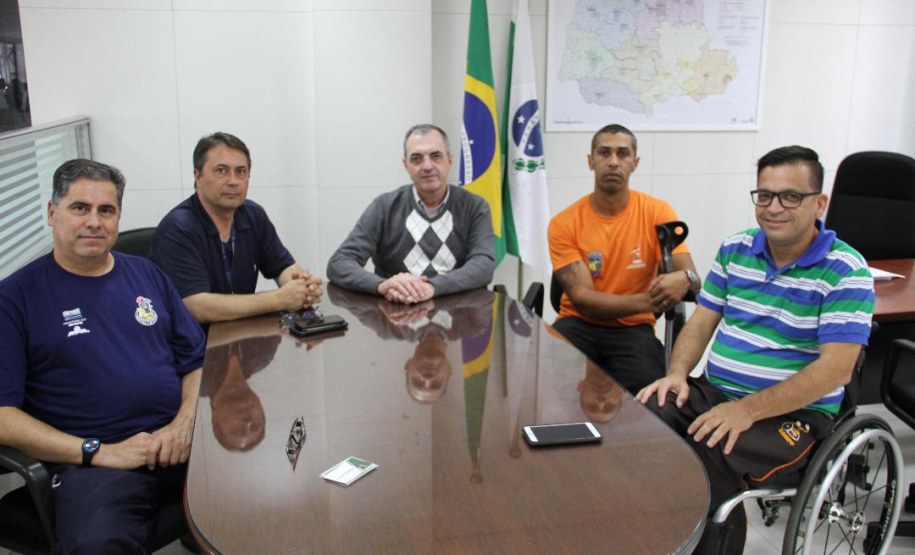 Paratletas levam a Órgãos Públicos um projeto para salvar vidas e suas famílias