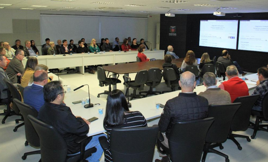 Paranacidade busca identificar os seus pontos fortes e fracos