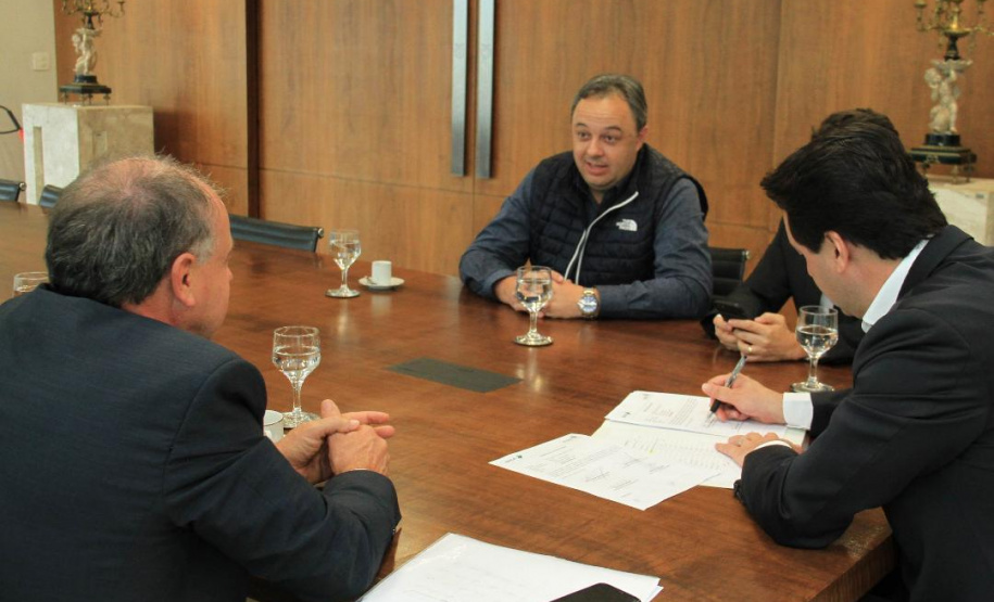 Campina Grande do Sul terá mais de R$ 4 milhões para obras de pavimentação