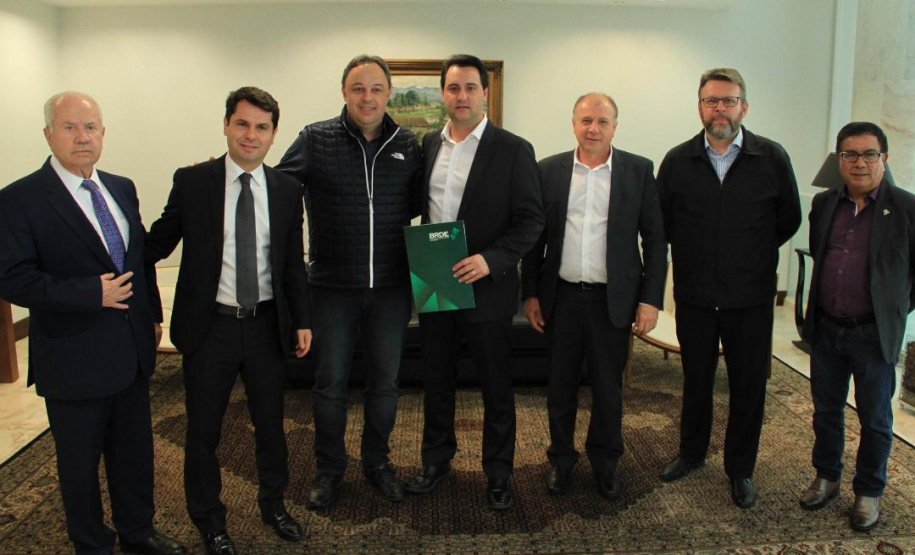 Campina Grande do Sul terá mais de R$ 4 milhões para obras de pavimentação