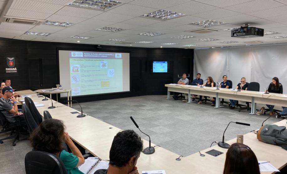 Técnicos de Municípios da AMSULEP participam de Curso sobre PDM