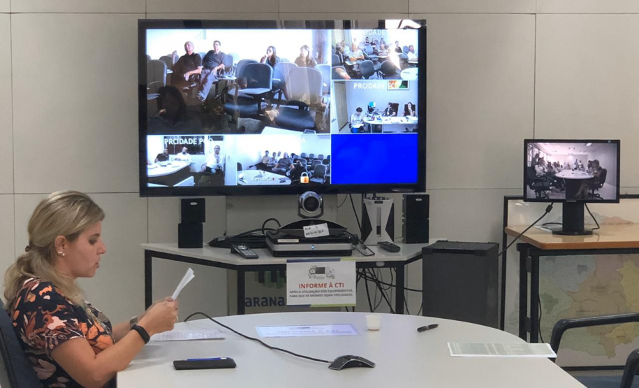 Escritórios Regionais do Paranacidade recebem orientação para a implantação do Programa Ilumina Paraná