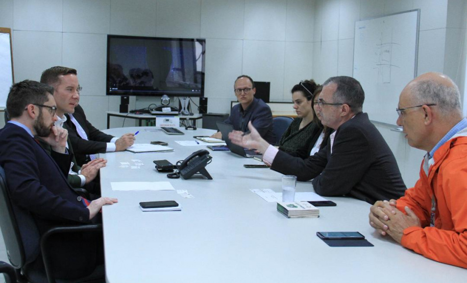 Representantes do Paranacidade e do Reino Unido fortalecem relações para projetos de desenvolvimento sustentável