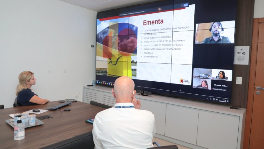 O case Paranacidade é mostrado como exemplo de inovação em Gestão Pública no Inova Cidades do MPC do Paraná